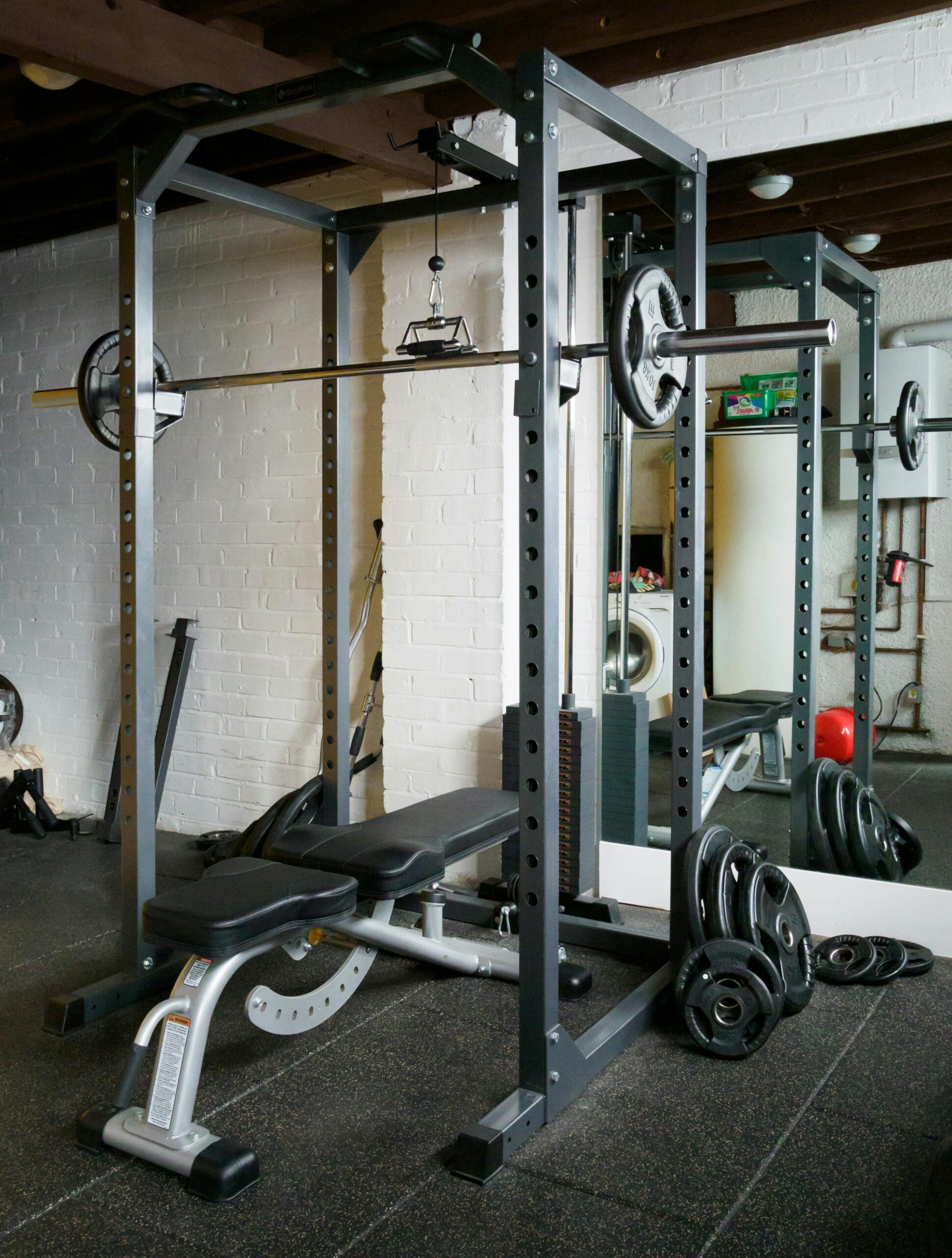 Power Rack vs. Squat Stand: Which is Best for Your Garage Gym?